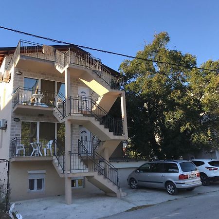 Budva, Jaz, Apartmani Dif Екстер'єр фото