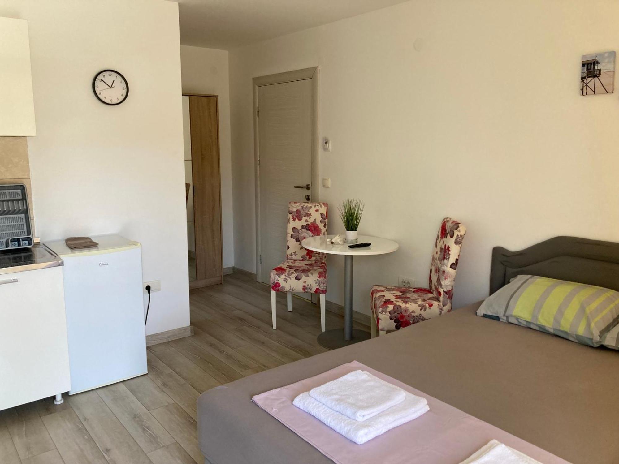 Budva, Jaz, Apartmani Dif Екстер'єр фото